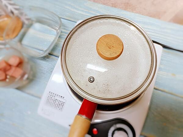 /tmp/phpWtXdO4 /tmp/phpWtXdO4