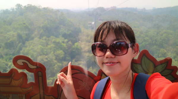 貓纜之眼:【台北旅遊】貓空纜車初體驗,水晶車廂超讚! 貓纜之眼:【台北旅遊】貓空纜車初體驗,水晶車廂超讚!