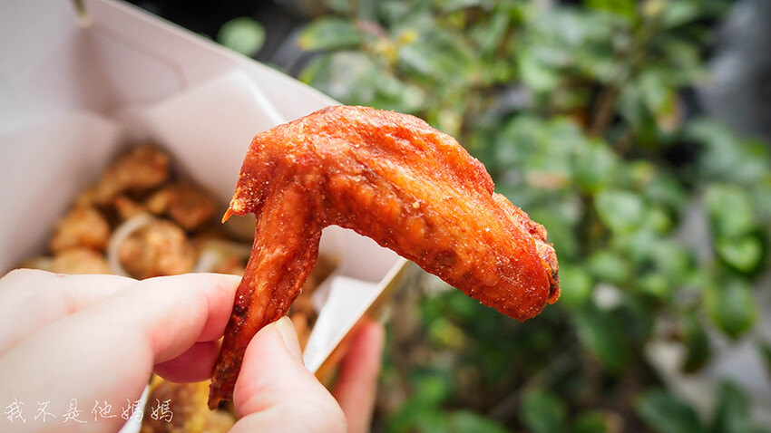 中山站炸物,中山站鹽酥雞,中山站外帶美食,中山站國賓戲院美食,林森公園,中山站外送鹽酥雞,中山站烤雞,中山站宵夜,囂張吃翅,派克雞排,中山站炸物