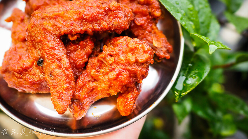 中山站炸物,中山站鹽酥雞,中山站外帶美食,中山站國賓戲院美食,林森公園,中山站外送鹽酥雞,中山站烤雞,中山站宵夜,囂張吃翅,派克雞排,中山站炸物
