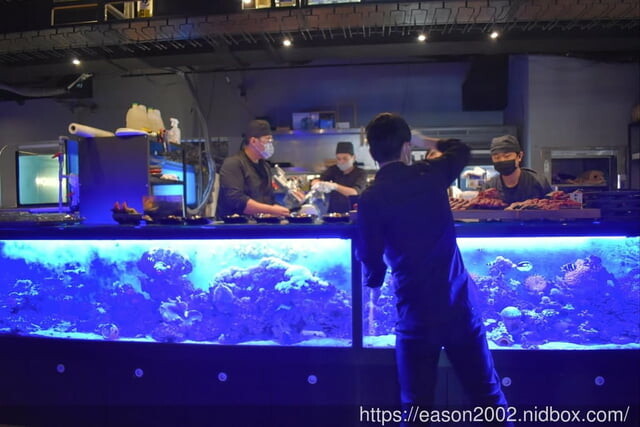 新竹美食|山上走走 日式無菜單燒肉專門店。浪漫夢幻海底世界享受頂級A5和牛/飯後甜品:金箔霜淇淋