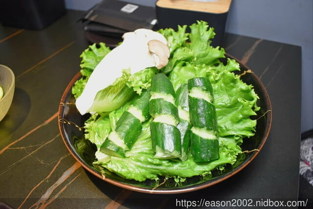 新竹美食|山上走走 日式無菜單燒肉專門店。浪漫夢幻海底世界享受頂級A5和牛/飯後甜品:金箔霜淇淋