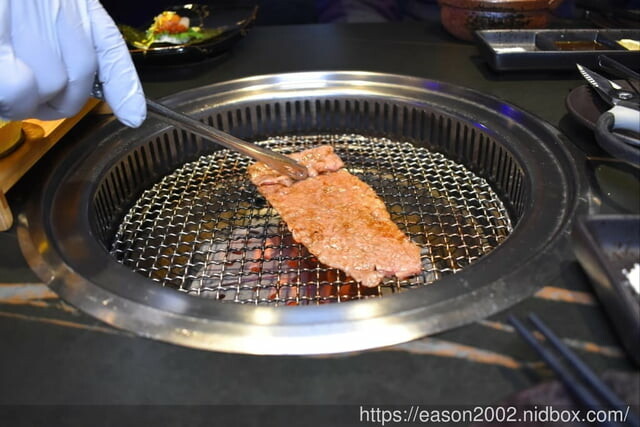 新竹美食|山上走走 日式無菜單燒肉專門店。浪漫夢幻海底世界享受頂級A5和牛/飯後甜品:金箔霜淇淋