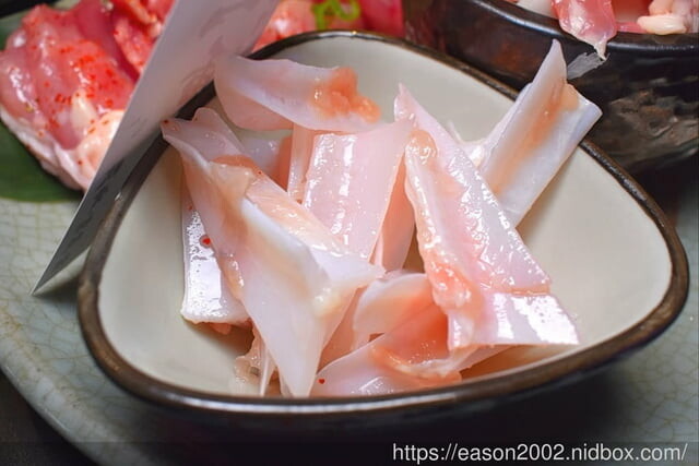 新竹美食|山上走走 日式無菜單燒肉專門店。浪漫夢幻海底世界享受頂級A5和牛/飯後甜品:金箔霜淇淋