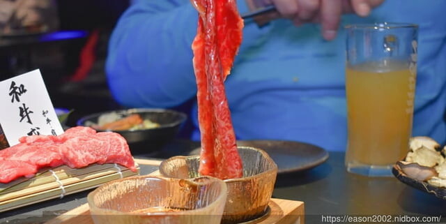 新竹美食|山上走走 日式無菜單燒肉專門店。浪漫夢幻海底世界享受頂級A5和牛/飯後甜品:金箔霜淇淋