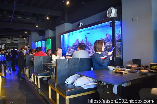 新竹美食|山上走走 日式無菜單燒肉專門店。浪漫夢幻海底世界享受頂級A5和牛/飯後甜品:金箔霜淇淋