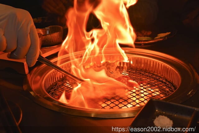 新竹美食|山上走走 日式無菜單燒肉專門店。浪漫夢幻海底世界享受頂級A5和牛/飯後甜品:金箔霜淇淋