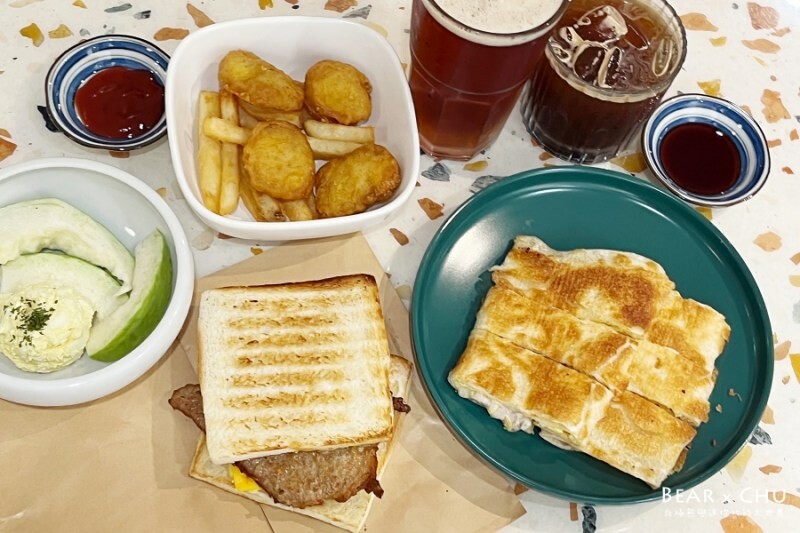 台北市萬華區台北萬華龍山寺文青風早餐推薦|穗月朝食・手工脆皮蛋餅、湯種肉蛋花生醬吐司