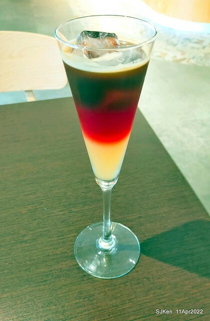 「成真咖啡西門店」(Come True Coffee Xinmeng branch store), Taipei, Taiwan, SJKen, Apr 11, 2022.