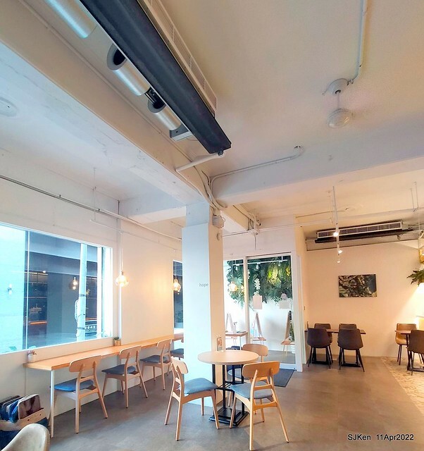 「成真咖啡西門店」(Come True Coffee Xinmeng branch store), Taipei, Taiwan, SJKen, Apr 11, 2022.