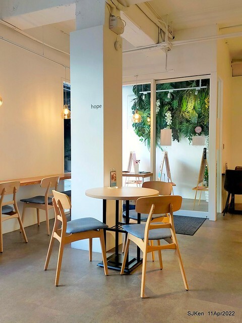 「成真咖啡西門店」(Come True Coffee Xinmeng branch store), Taipei, Taiwan, SJKen, Apr 11, 2022.