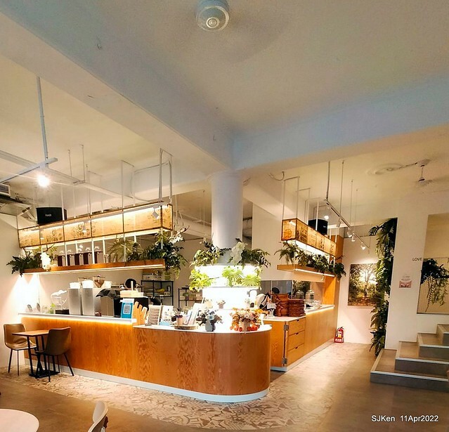 「成真咖啡西門店」(Come True Coffee Xinmeng branch store), Taipei, Taiwan, SJKen, Apr 11, 2022.