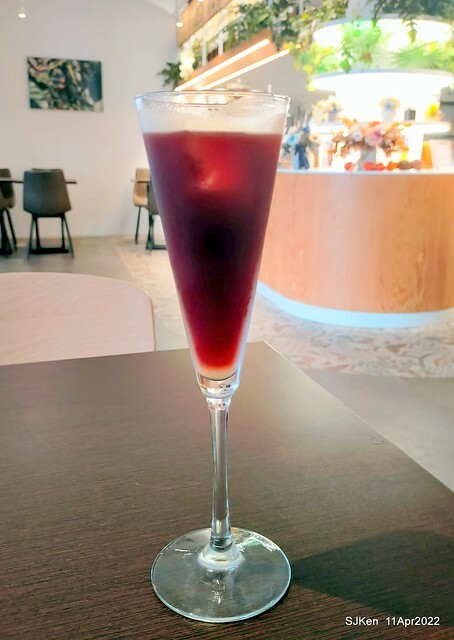 「成真咖啡西門店」(Come True Coffee Xinmeng branch store), Taipei, Taiwan, SJKen, Apr 11, 2022.