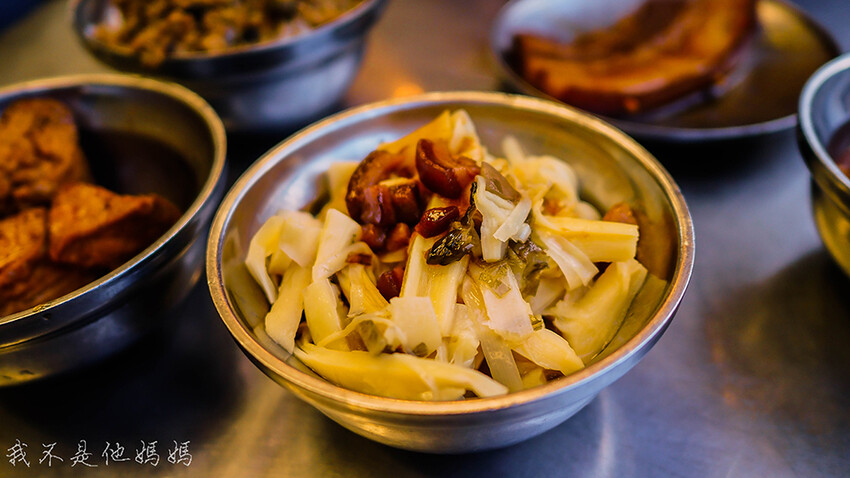 南機場夜市排骨酥湯,龍山寺捷運站美食,龍山寺捷運站筒仔米糕,龍山寺站排隊美食,小南門站筒仔米糕,南機場夜市怎麼去,南機場夜市 捷運