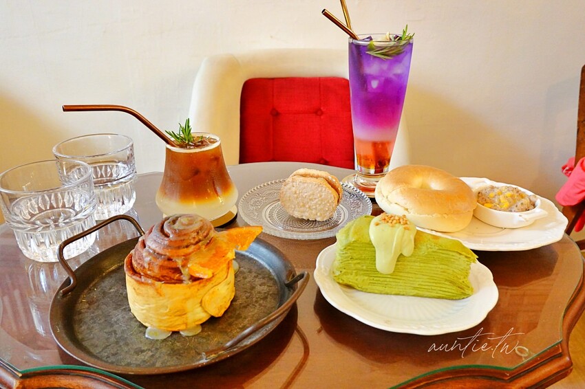 【台中】西區｜嵨峝 voute，秒到法國沙龍茶館，檸檬糖霜肉桂捲，優雅歐系咖啡廳推薦