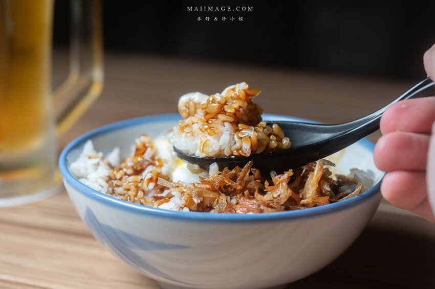 台北美食｜嗆司台式串燒～台式串燒也可以很有儀式感！被串燒耽誤的酒吧調酒款式爆多！桌桌必點鹽烤吳郭魚、