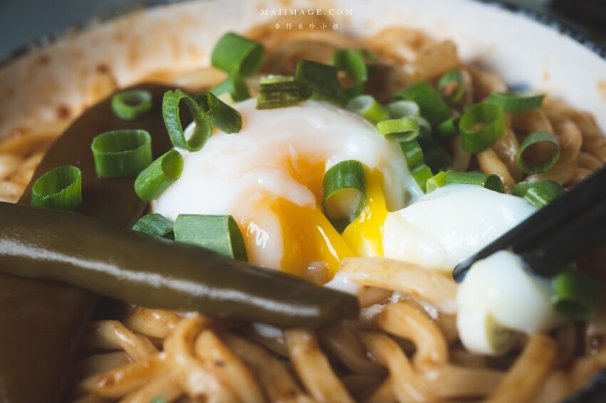 台北美食｜嗆司台式串燒～台式串燒也可以很有儀式感！被串燒耽誤的酒吧調酒款式爆多！桌桌必點鹽烤吳郭魚、