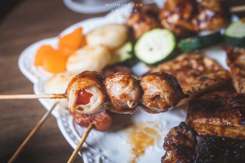 台北美食｜嗆司台式串燒～台式串燒也可以很有儀式感！被串燒耽誤的酒吧調酒款式爆多！桌桌必點鹽烤吳郭魚、