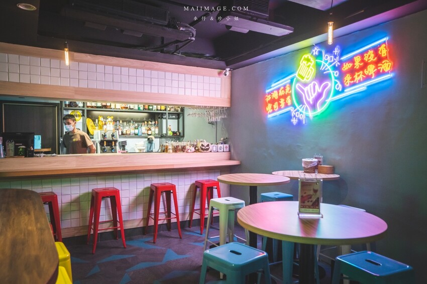 台北美食｜嗆司台式串燒～台式串燒也可以很有儀式感！被串燒耽誤的酒吧調酒款式爆多！桌桌必點鹽烤吳郭魚、