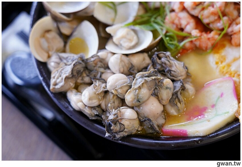 被飲料耽誤的海鮮鍋燒！台南浮誇意麵始祖來台中啦~