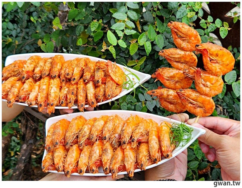 全台最不務正業飲料店賣胡椒蝦，每隻10元爽吃胡椒蝦！