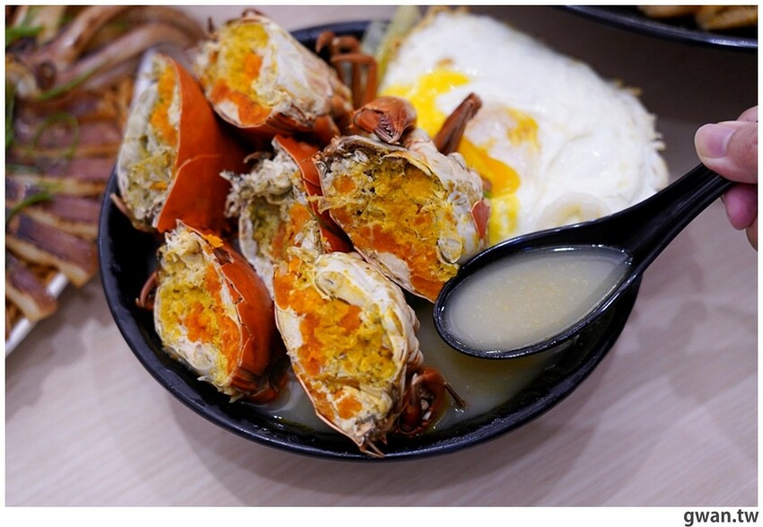 被飲料耽誤的海鮮鍋燒！台南浮誇意麵始祖來台中啦~