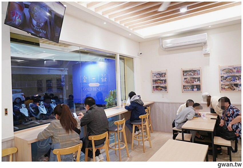 被飲料耽誤的海鮮鍋燒！台南浮誇意麵始祖來台中啦~