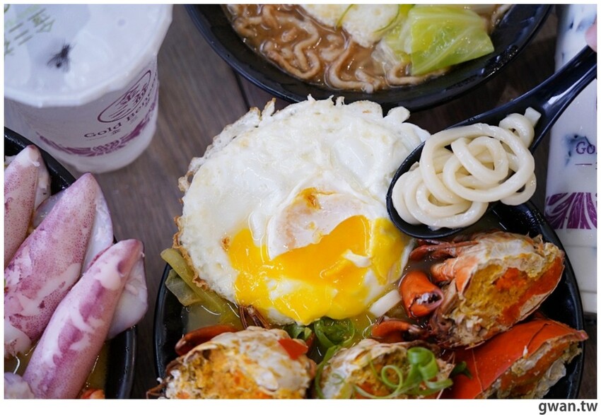 被飲料耽誤的海鮮鍋燒！台南浮誇意麵始祖來台中啦~