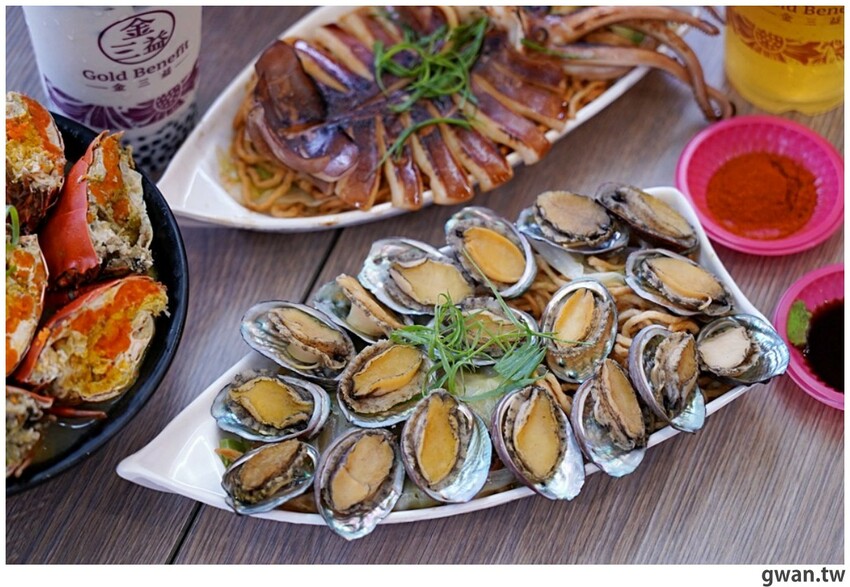 被飲料耽誤的海鮮鍋燒！台南浮誇意麵始祖來台中啦~