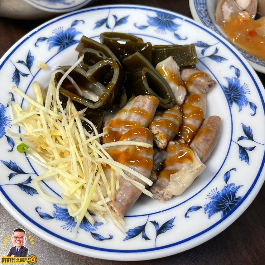 銅板價客家美食.餛飩米粉.乾麵.新埔煙腸