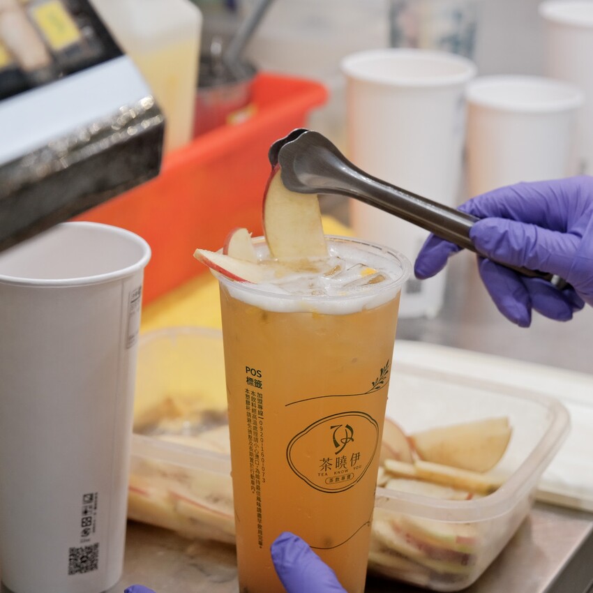 【內湖手搖飲推薦】茶曉伊凍品茶飲～連續3年榮獲國際認證•7星獎的飲料店～飲料買5送1超划算～台北國際加盟展創業好時機～內湖飲料外送、內湖飲料店必喝