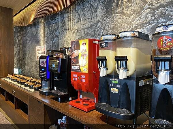 20221006_042545718_iOS