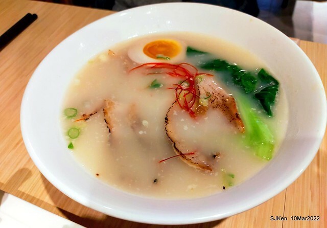 「鯉魚 The Carp」餐廳(Taiwanese & Japanese dishes restaurant), mullet roe fried rice , spicy fried noodle &Matsusaka meat ramen), Taipei, Taiwan, Mar 11, 2022.