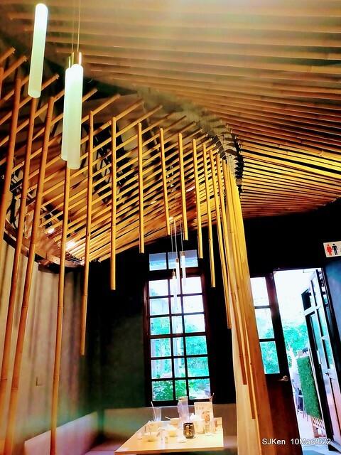 「鯉魚 The Carp」餐廳(Taiwanese & Japanese dishes restaurant), mullet roe fried rice , spicy fried noodle &Matsusaka meat ramen), Taipei, Taiwan, Mar 11, 2022.