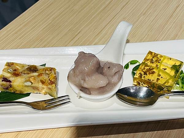 大稻程迪化街時尚料理:鯉魚 The Carp。主打烏魚子創意