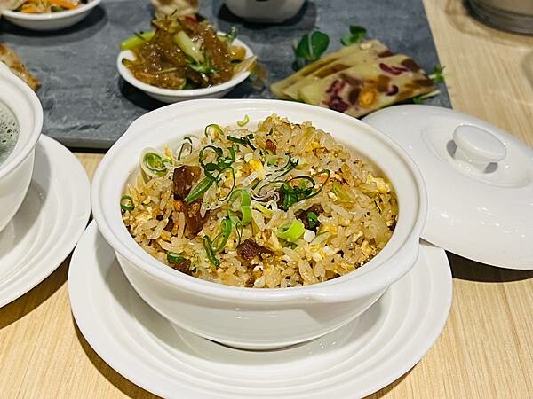 大稻程迪化街時尚料理:鯉魚 The Carp。主打烏魚子創意