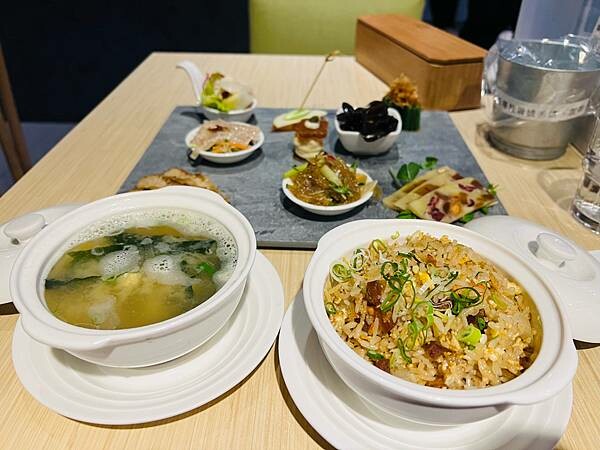 大稻程迪化街時尚料理:鯉魚 The Carp。主打烏魚子創意