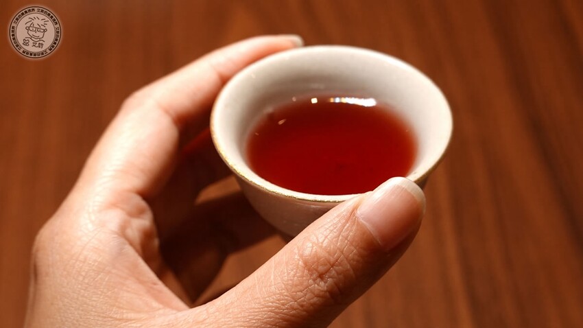 【 難定私廚 】2023春夏新菜上桌囉!法國進口正龍鱈外酥內鮮嫩讓人口水直流,用15年陳皮浸泡後烤出的烤鴨肉