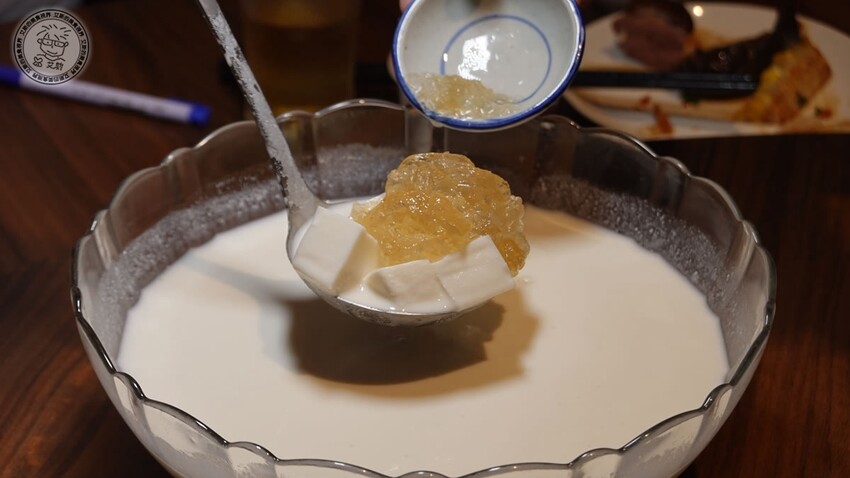 【 難定私廚 】2023春夏新菜上桌囉!法國進口正龍鱈外酥內鮮嫩讓人口水直流,用15年陳皮浸泡後烤出的烤鴨肉