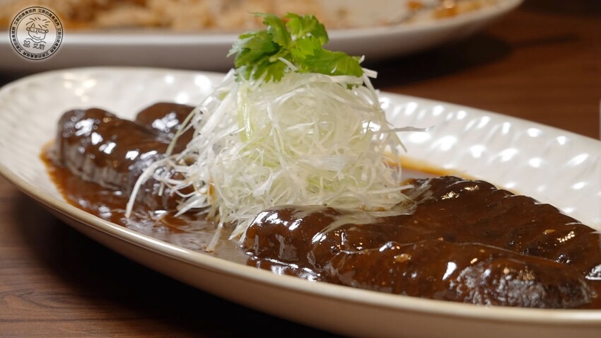 【 難定私廚 】2023春夏新菜上桌囉!法國進口正龍鱈外酥內鮮嫩讓人口水直流,用15年陳皮浸泡後烤出的烤鴨肉