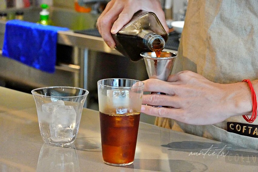 【台北】圓山站｜Coftail Taipei 酒咖，春末 Umai Set ，達克瓦茲、杏仁酒布丁