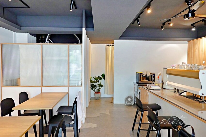 【台北】圓山站｜Coftail Taipei 酒咖，春末 Umai Set ，達克瓦茲、杏仁酒布丁