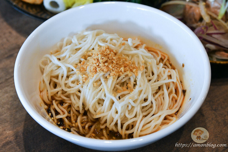 碳少年|嘉義居酒屋推薦，關東煮好吃且可免費續湯，乾拌麵也很優