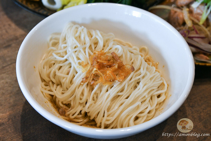 碳少年|嘉義居酒屋推薦，關東煮好吃且可免費續湯，乾拌麵也很優