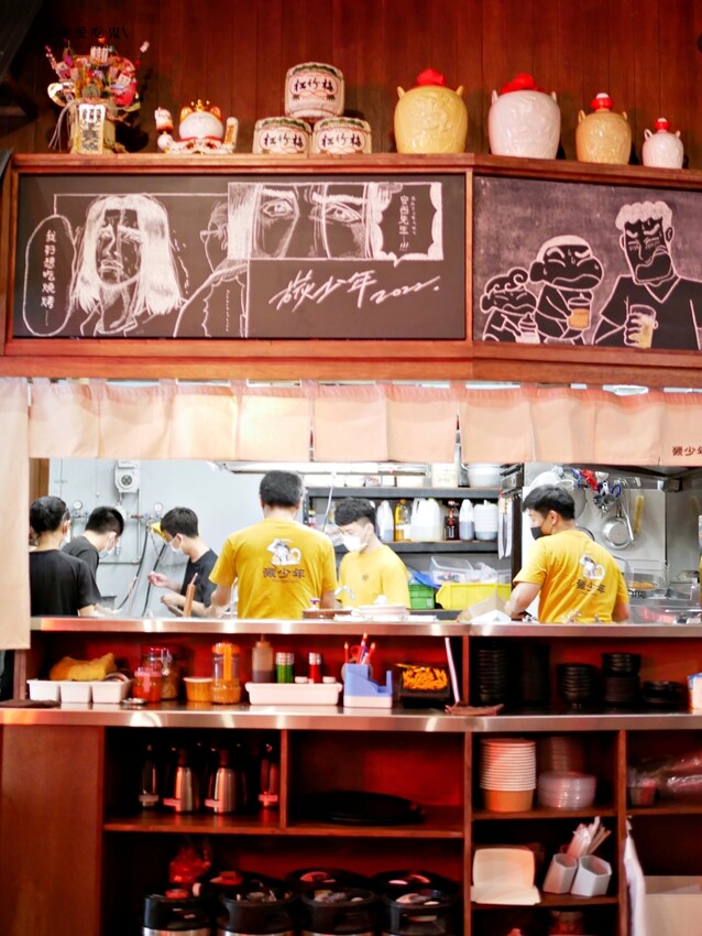 嘉義美食『碳少年』日式關東煮尬迷人串燒一次滿足,家自製午仔魚一夜干吃起來!