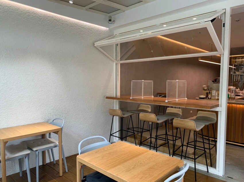 國父紀念館美食|康帕斯義麵屋 全手工製作義大利麵專賣店 和毛孩一起在玻璃屋裡吃義大利麵吧!