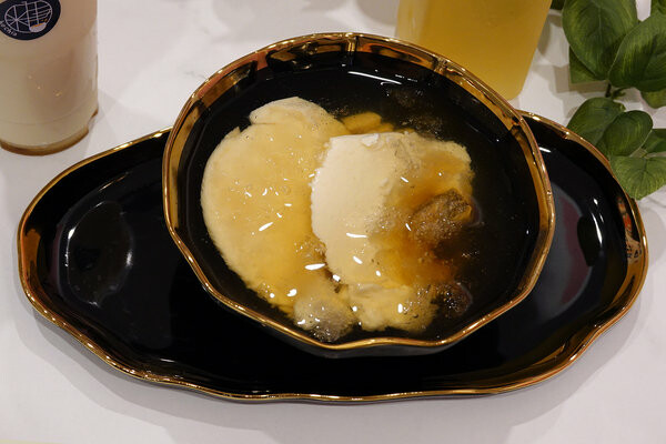 好吃台北公館冰店推薦-何家甜品鋪公館汀州店,公館好吃雪花冰外送 (21).jpg