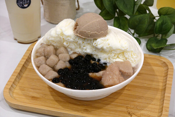 好吃台北公館冰店推薦-何家甜品鋪公館汀州店,公館好吃雪花冰外送 (35).jpg