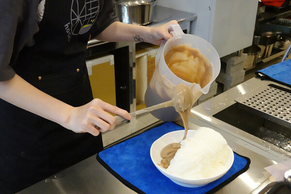 好吃台北公館冰店推薦-何家甜品鋪公館汀州店,公館好吃雪花冰外送 (34).jpg