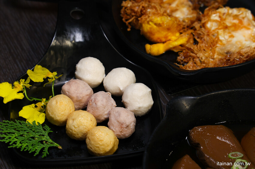 台南火鍋「貳鍋三新精緻鍋物」對中名字免費請你吃蝦蝦! @台南好Food遊